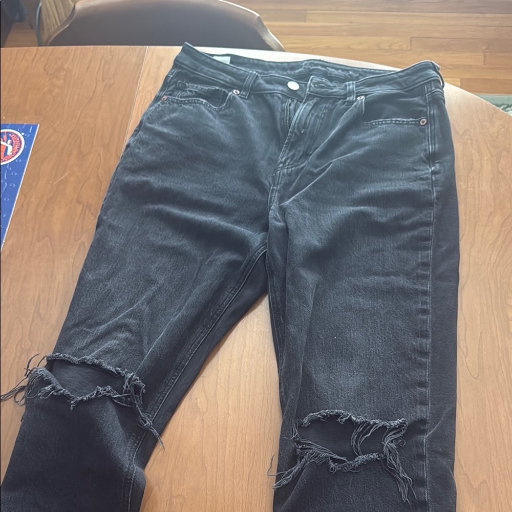 American Eagle Outfitters Black Distressed Jeans